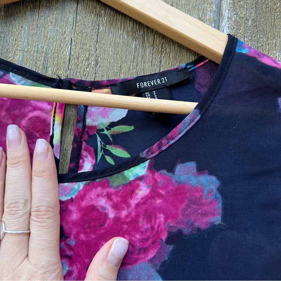 Vintage Navy Moody Floral Peplum Babydoll Tunic Top 🌿 - Picture 9 of 9